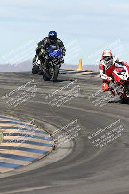 media/Nov-16-2025-Race Pace (Sun) [[8c5fa54630]]/Verified Riders/1-Turns 9 and 10 (925am)/